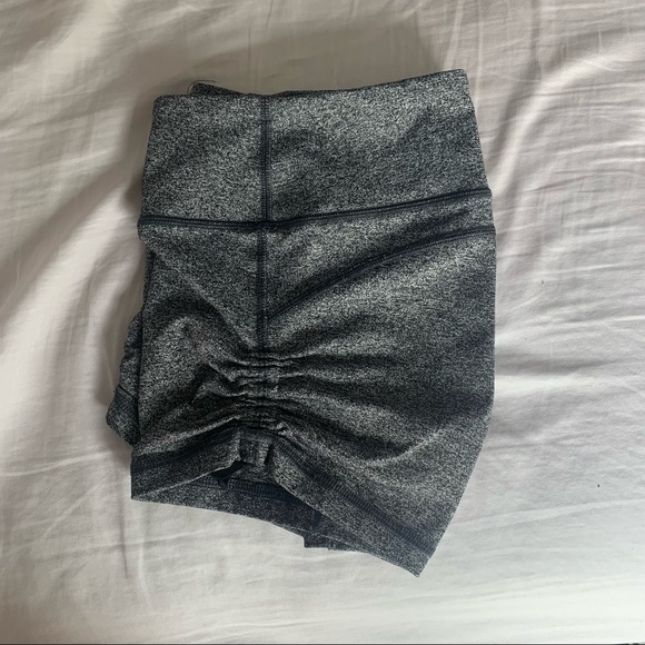 Victoria’s Secret VSX Sport Knockout Hot Short - Picture 4 of 4